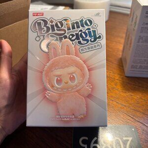 Pop Mart Big Into Energy Labubu - HAPPINESS (New Unopened)